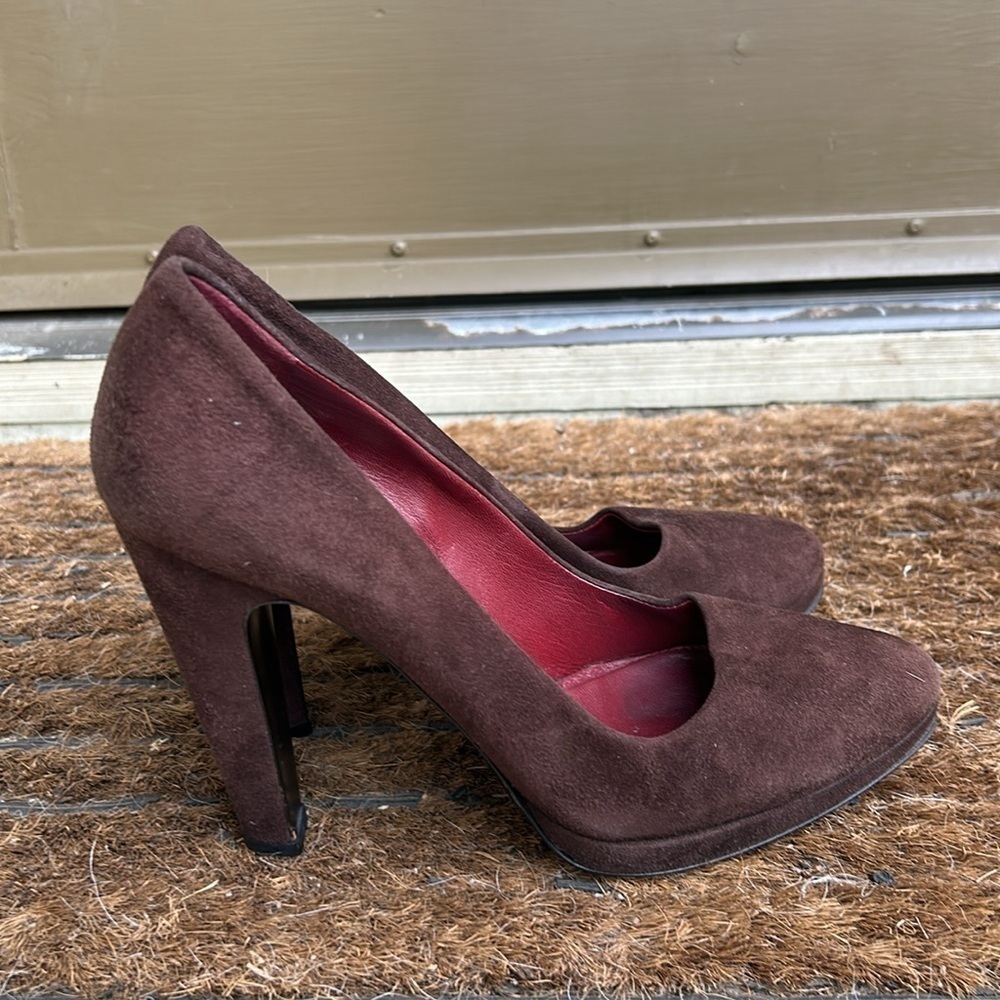 Prada Chocolate Brown Suede Pumps Sz 38 Italian Luxury Heels - Picture 3 of 12